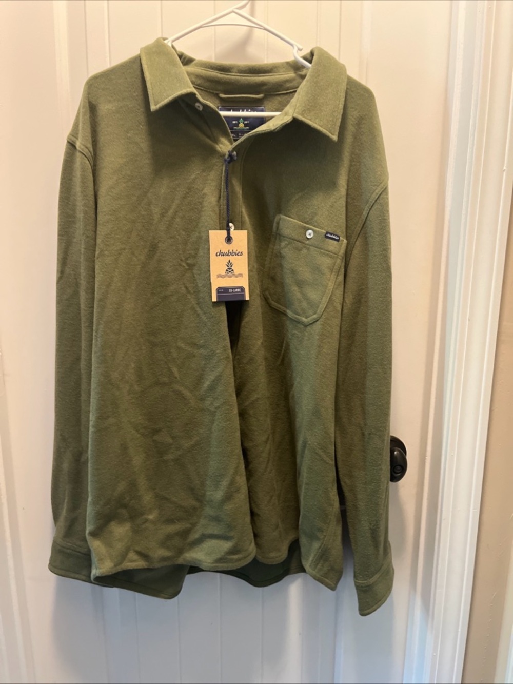 Chubbies Men’s Olive Green Fleece button down shirt